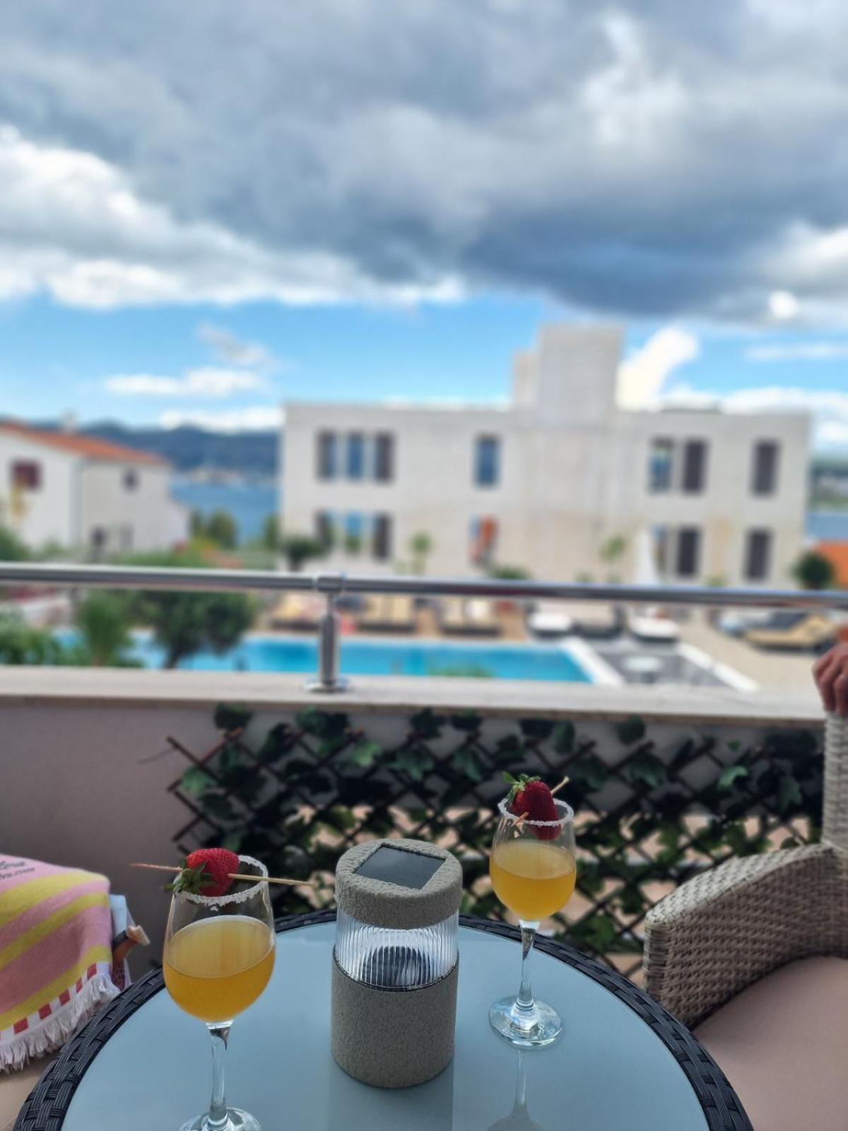 Apartments Silva With A View Of Sea Trogir Exterior photo