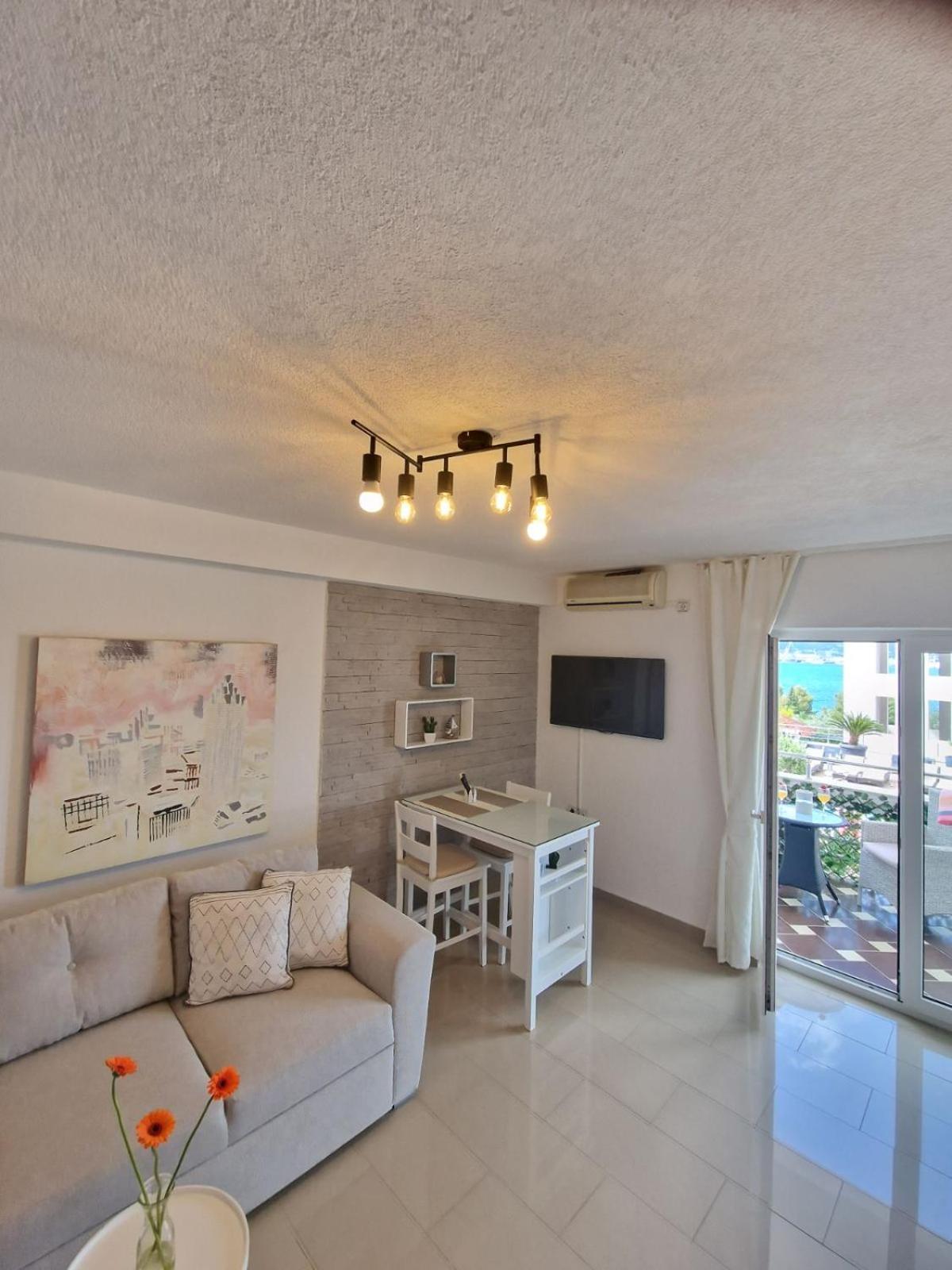 Apartments Silva With A View Of Sea Trogir Exterior photo