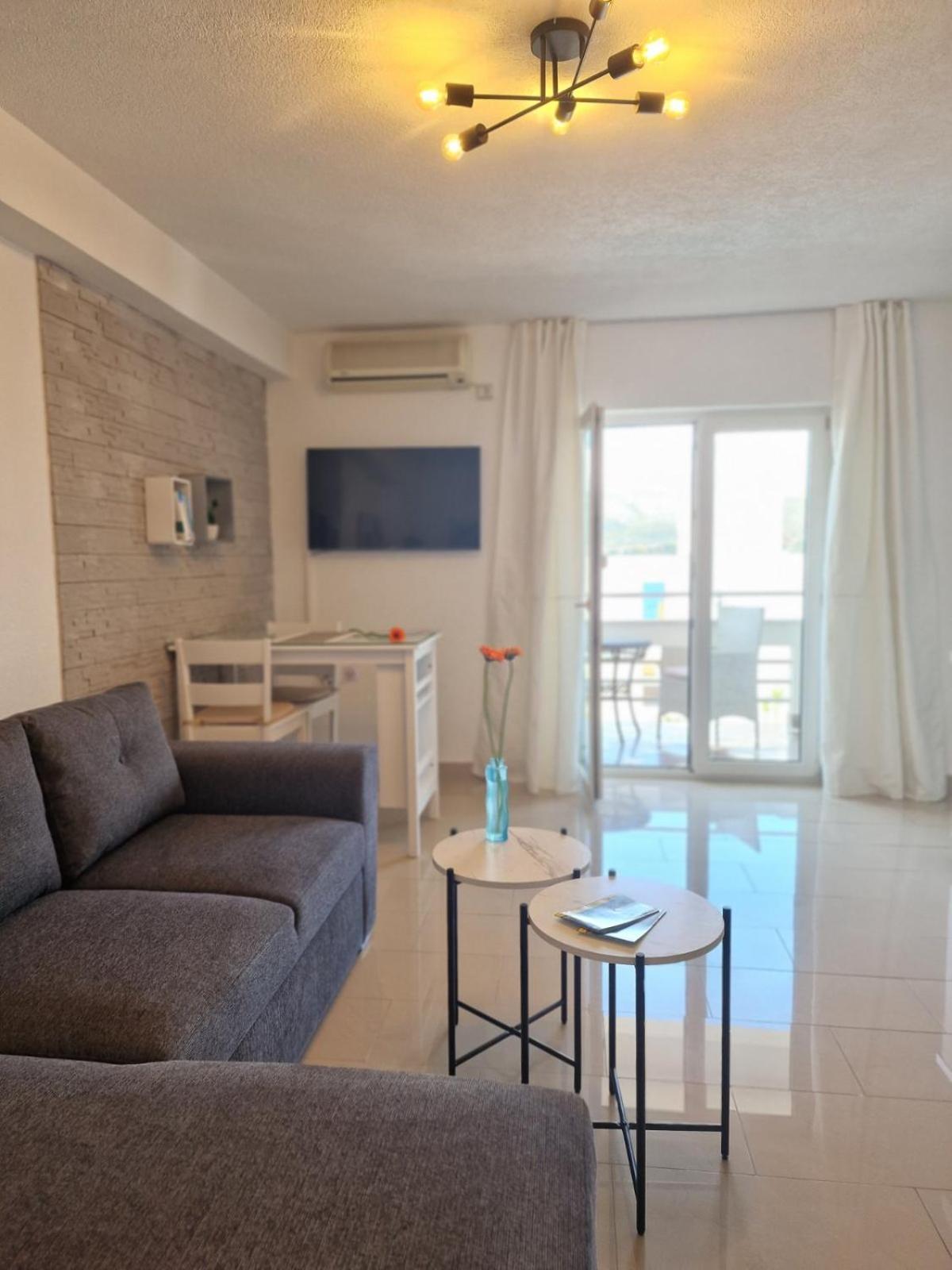 Apartments Silva With A View Of Sea Trogir Exterior photo