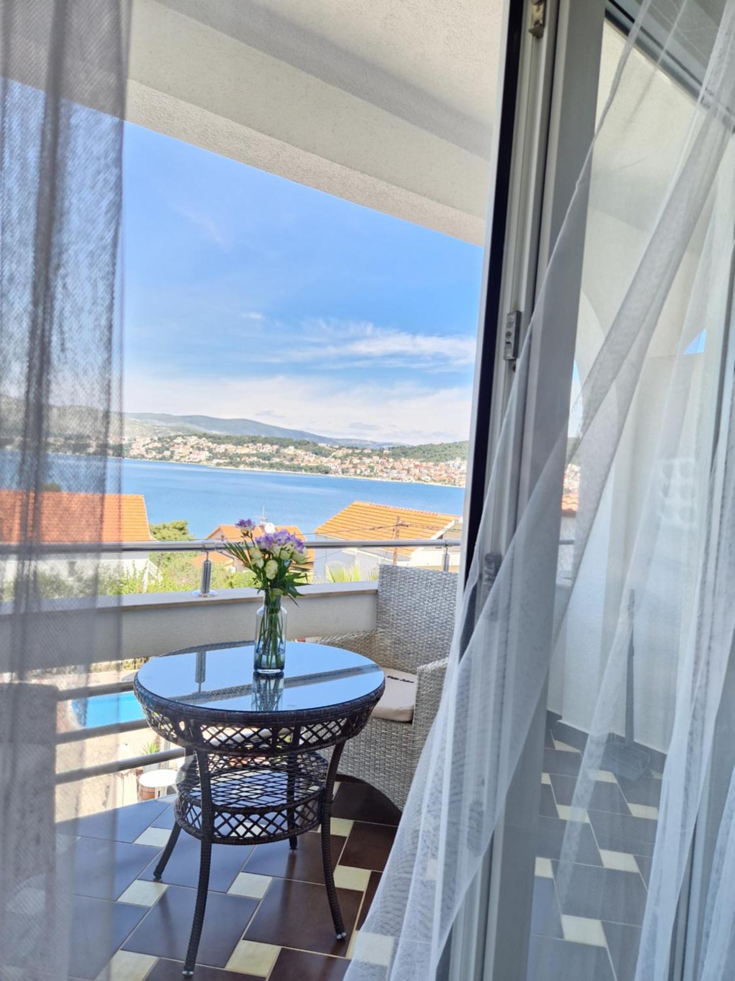Apartments Silva With A View Of Sea Trogir Room photo