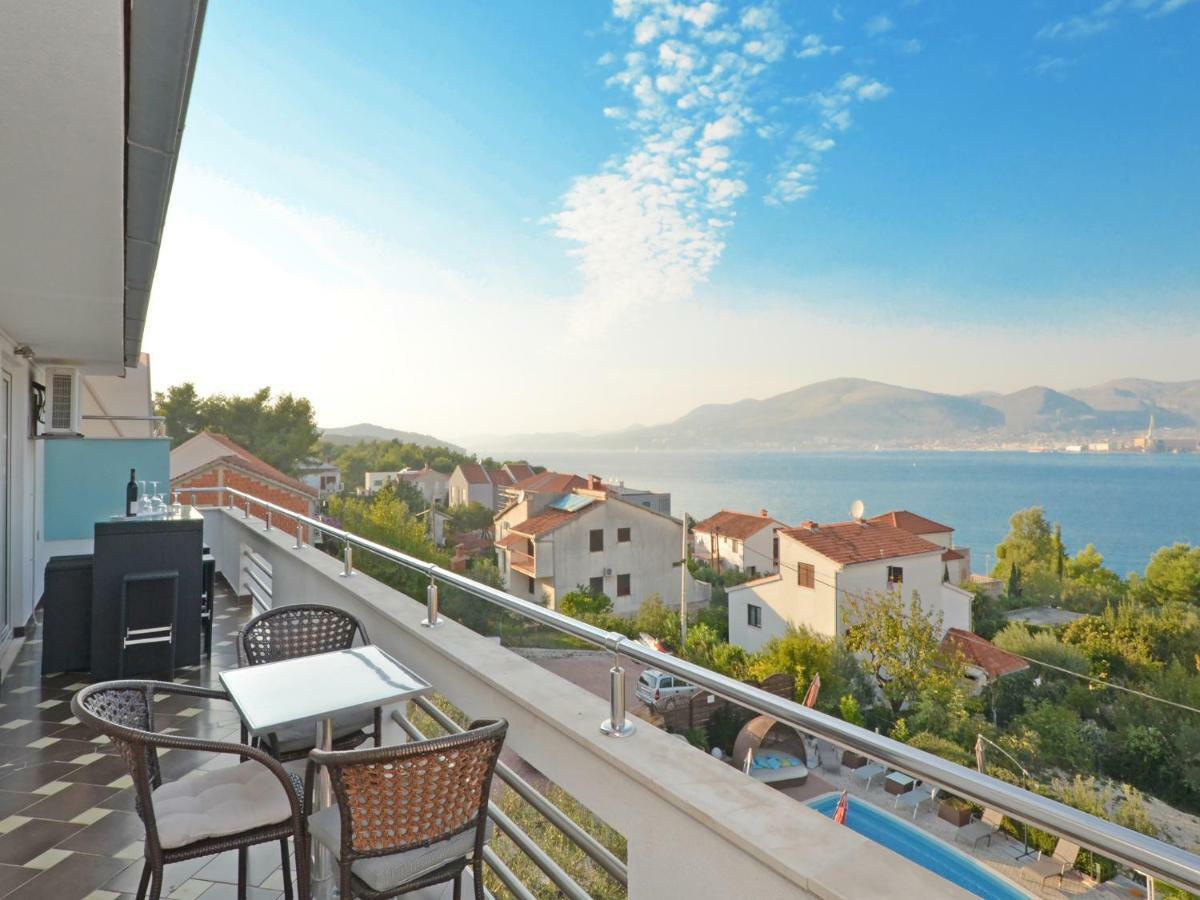 Apartments Silva With A View Of Sea Trogir Exterior photo