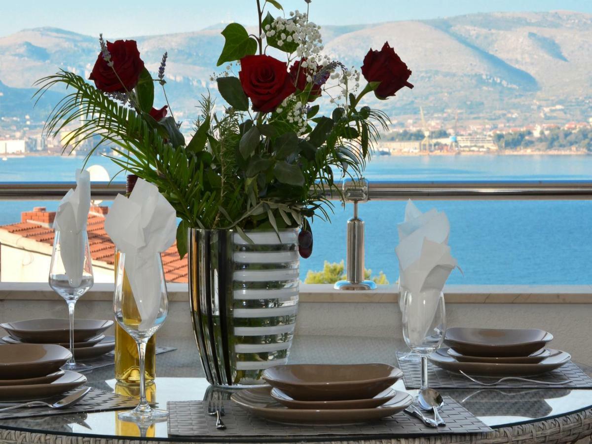 Apartments Silva With A View Of Sea Trogir Exterior photo